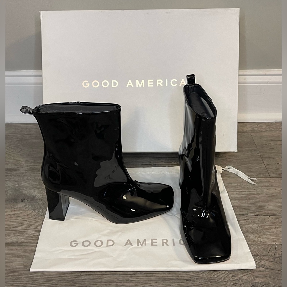 NWT Good American Black Patent Leather Square Toe Heeled Ankle Boots size 9